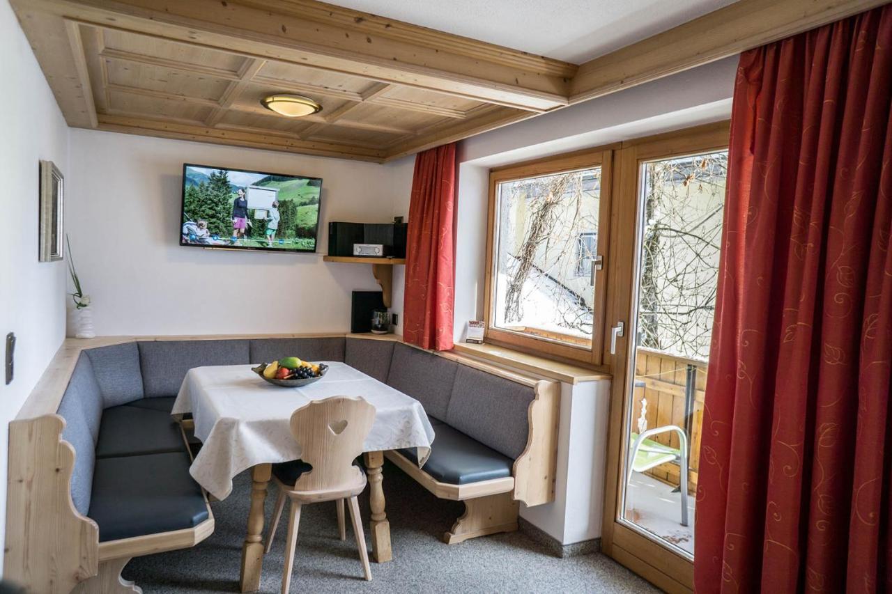Appartement Pension Strolz Bichlbach Bagian luar foto