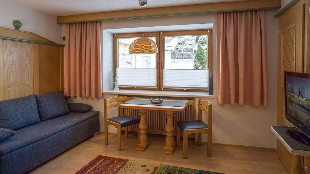 Appartement Pension Strolz Bichlbach Bagian luar foto